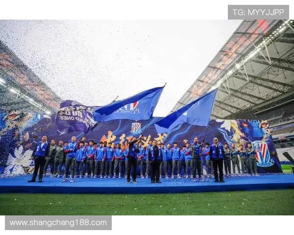 上海申花足球俱乐部隆重举行2026赛季出征仪式展现全新征程与奋斗目标 上海申花足球俱乐部隆重举行2026赛季出征仪式展现全新征程与奋斗目标